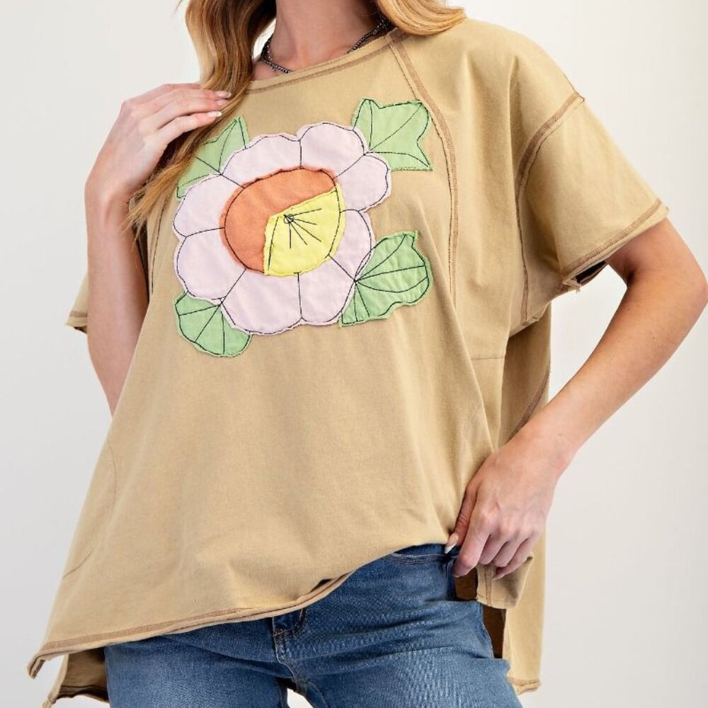 P1- 0411 Easel Flower Patch Cotton Mineral Washed Soft Top With Pockets
